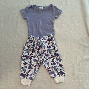Chick pea 0/3mo onesie jogger set, purple